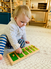 Load image into Gallery viewer, Green narrow - wide puzzle