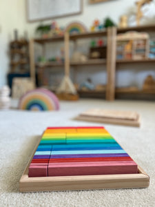 Coloured building boards
